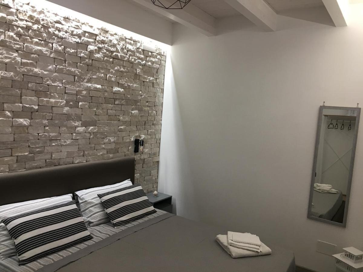 Loft27 Apartment Taranto Exterior photo
